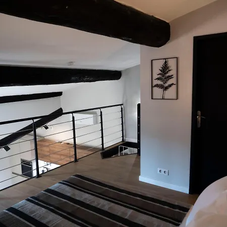 Cozy Nest In The Center Of Isle Sur La Sorgue For 4 People *