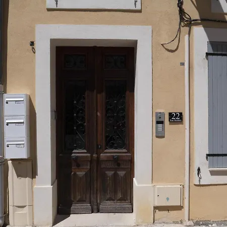 Cozy Nest In The Center Of Isle Sur La Sorgue For 4 People *