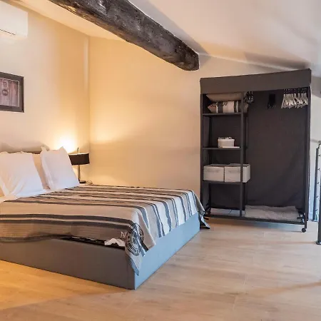 Cozy Nest In The Center Of Isle Sur La Sorgue For 4 People