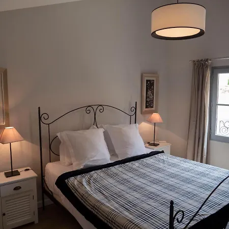 Cozy Nest In The Center Of Isle Sur La Sorgue For 4 People Apartment L'Isle-sur-la-Sorgue